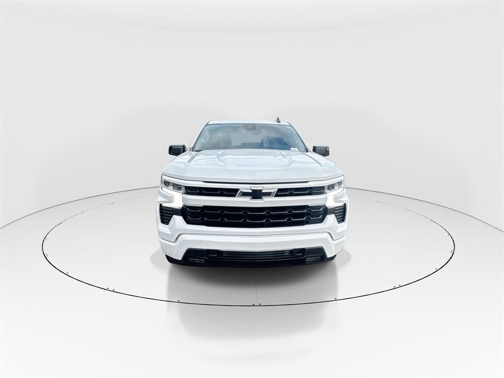 2024 Chevrolet Silverado 1500 RST photo 3