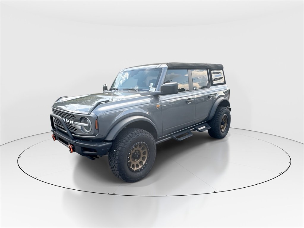 2024 Ford Bronco Badlands photo 2