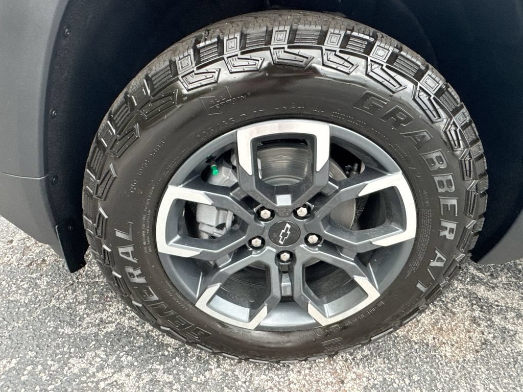 2027 Chevrolet Equinox ACTIV - Photo 12