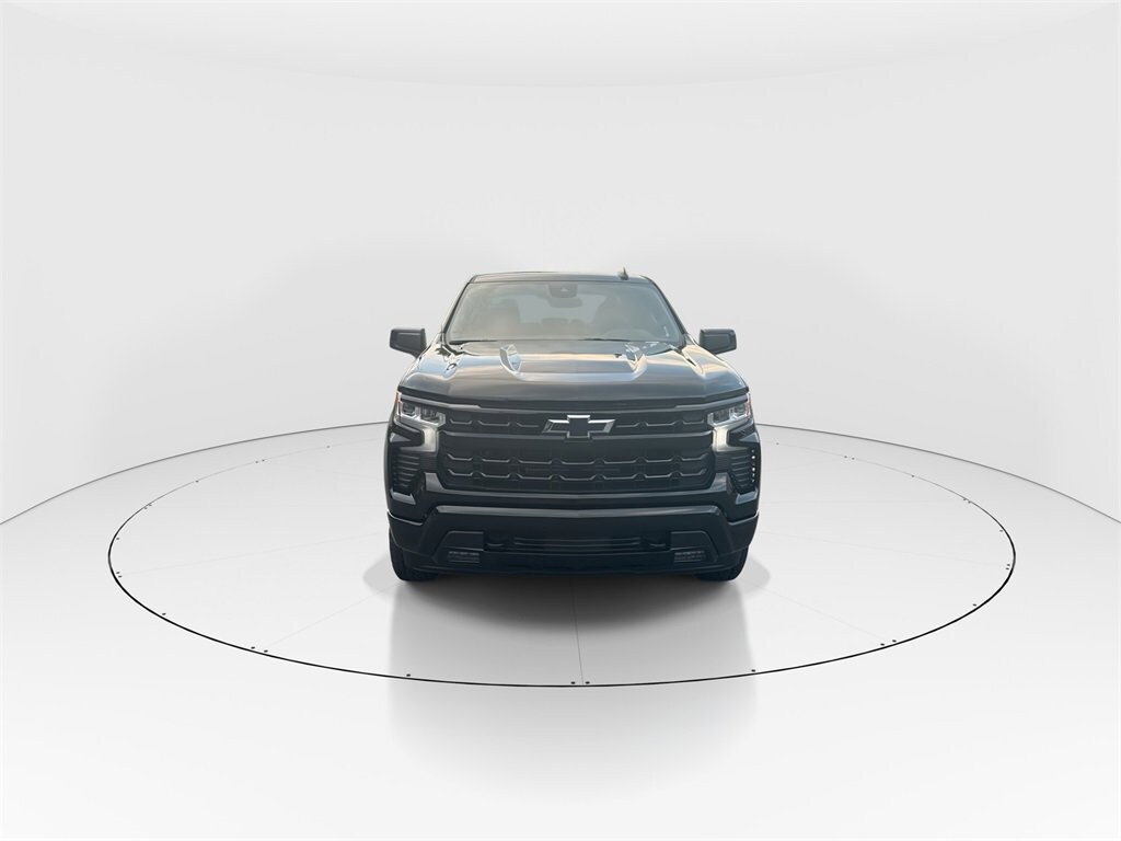 2026 Chevrolet Silverado 1500 RST photo 2