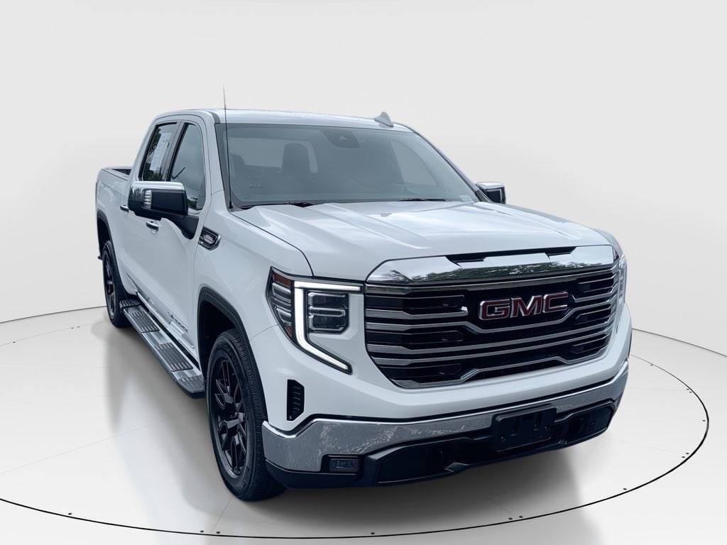 2023 GMC Sierra 2WD Crew Cab Short Box SLT's photo