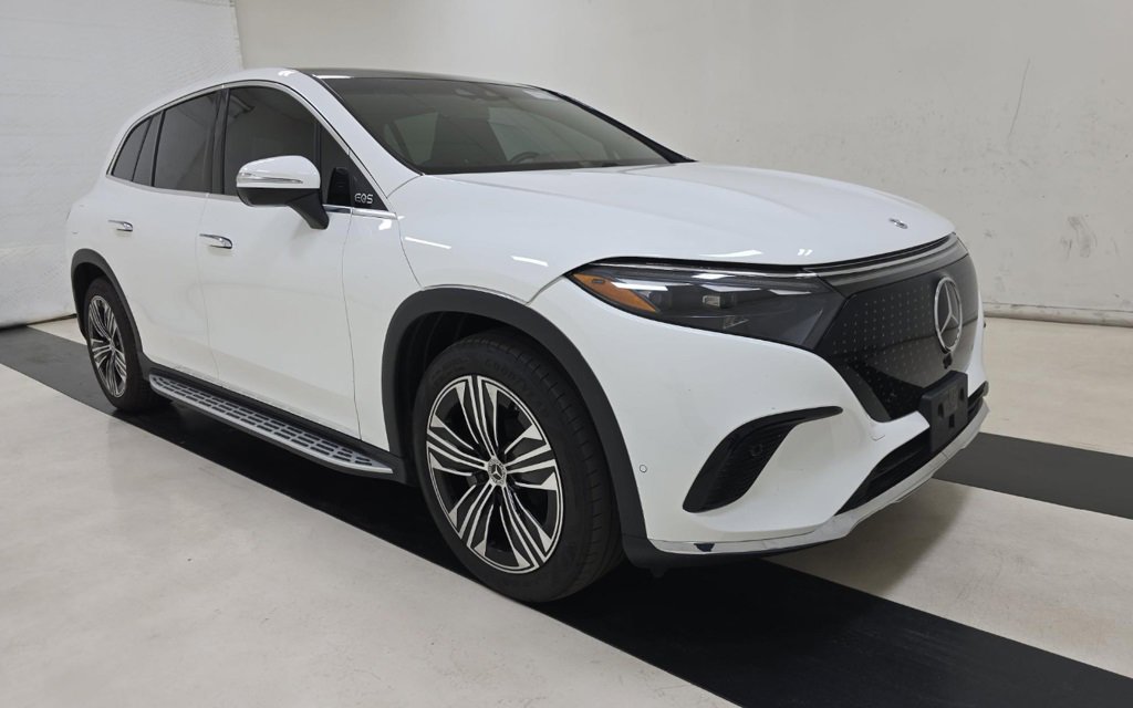 2024 Mercedes Benz EQS SUV 450 photo 2