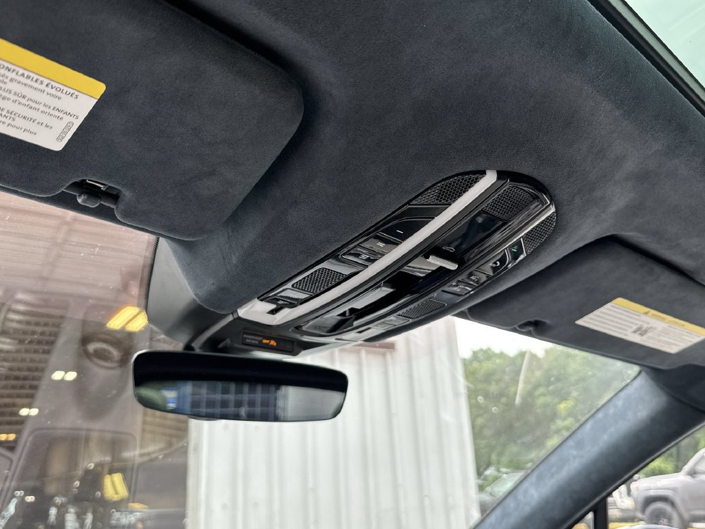 2023 Porsche Cayenne Turbo S E-Hybrid - Photo 19