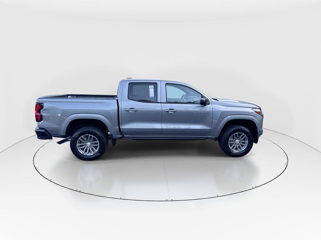 2026 Chevrolet Colorado LT - Photo 9
