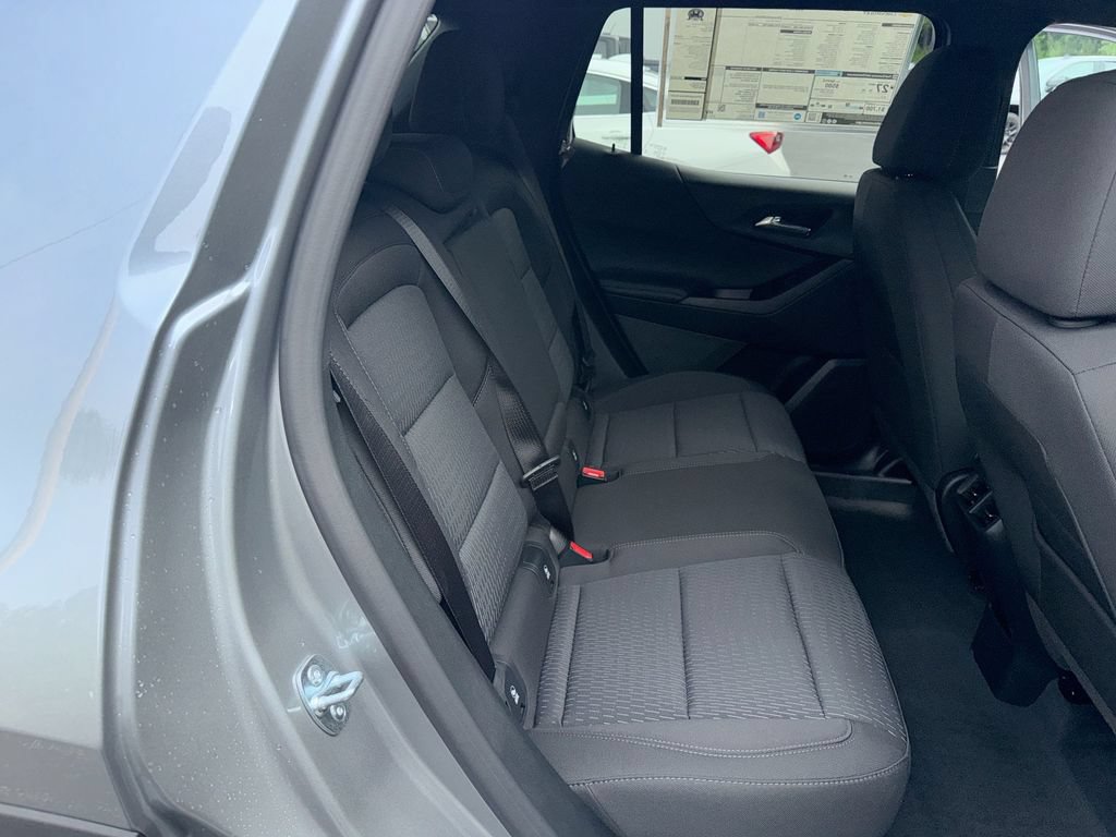 2027 Chevrolet Equinox LT - Photo 29