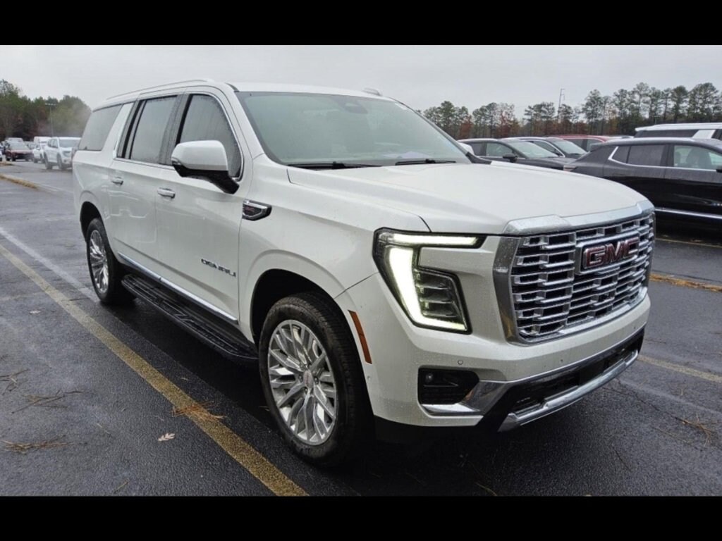 Used 2025 GMC Yukon XL Denali SUV