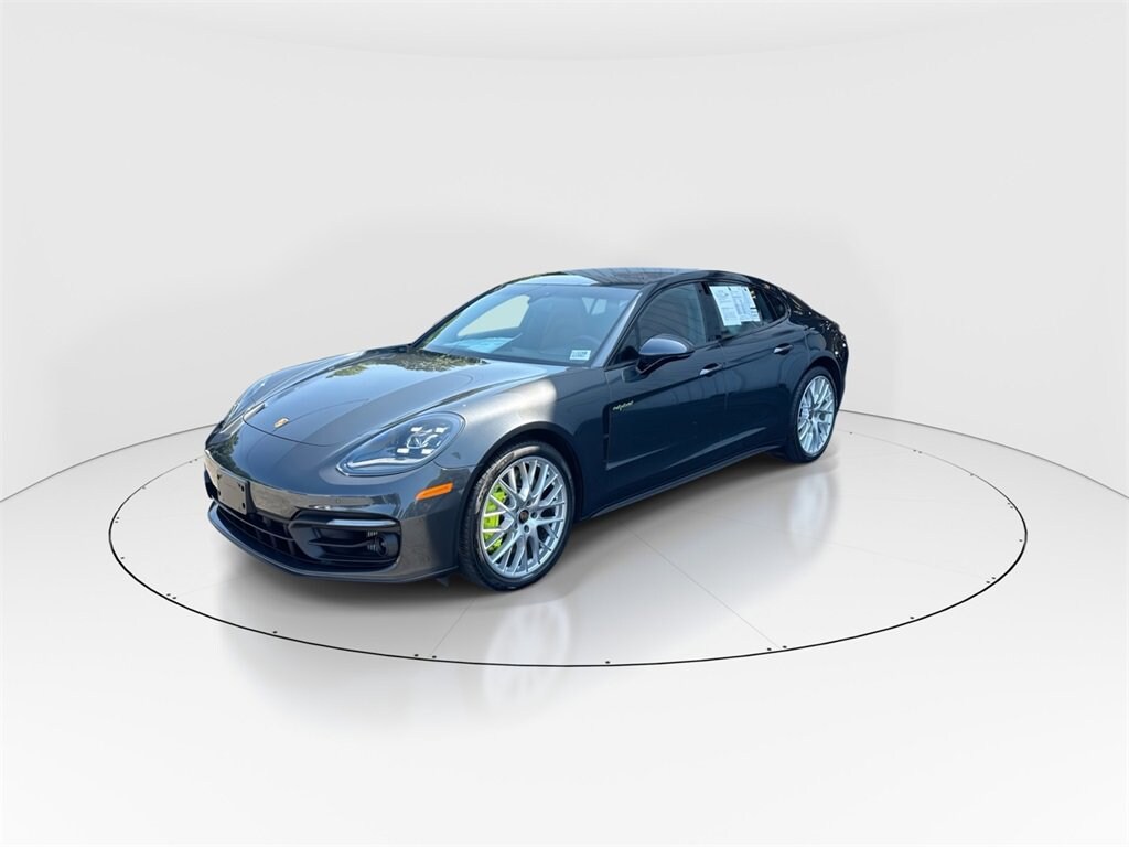 2023 Porsche Panamera 4S E-Hybrid photo 4