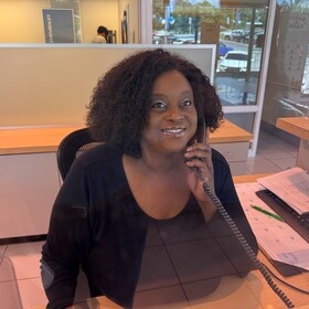 Staff member Cynthia Burns from ID_0a268b8c2830