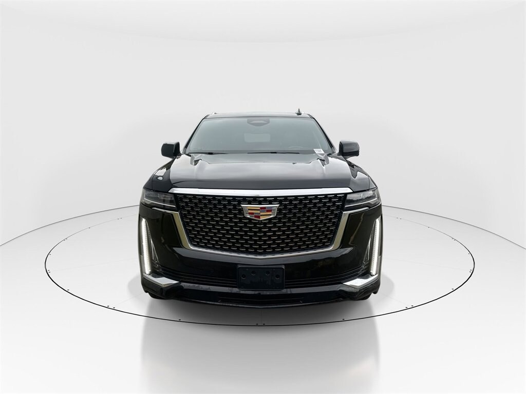 2023 Cadillac Escalade Premium Luxury photo 3
