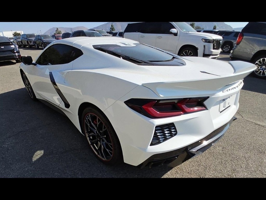 2023 Chevrolet Corvette Stingray 2LT photo 4