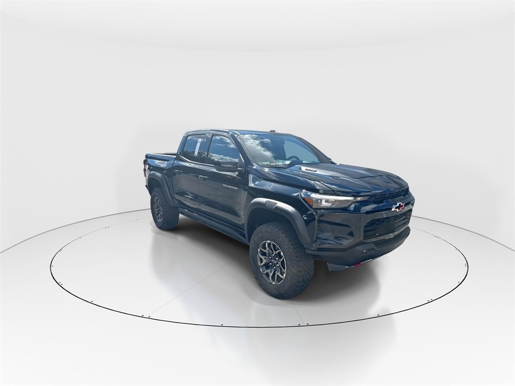 New 2025 Chevrolet Colorado ZR2 Truck