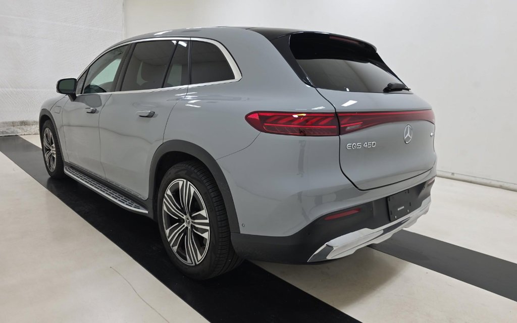 2024 Mercedes Benz EQS-Class SUV photo 4