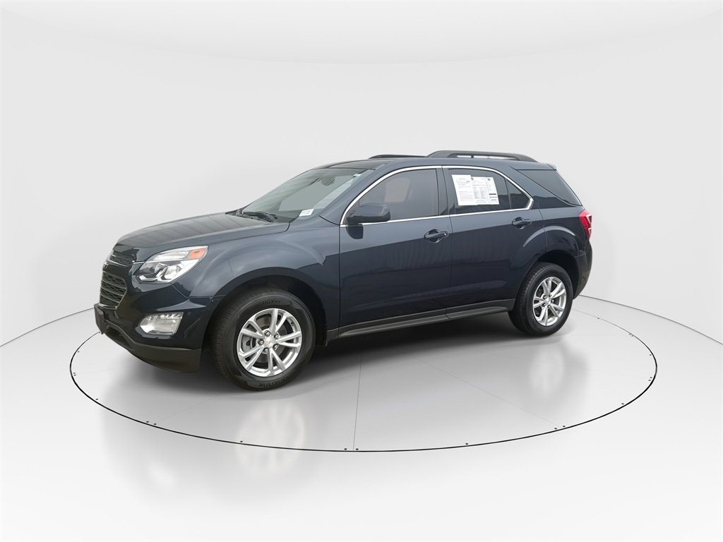 2016 Chevrolet Equinox LT photo 2