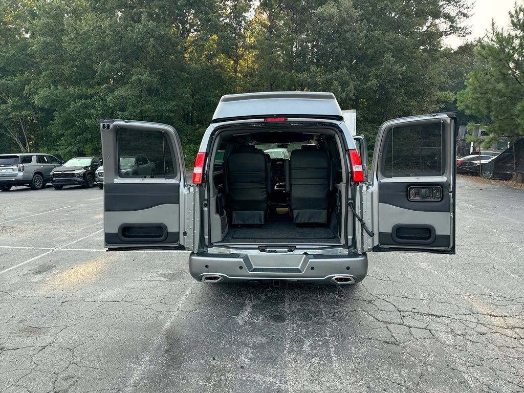2026 Chevrolet Express Cargo Work Van - Photo 35