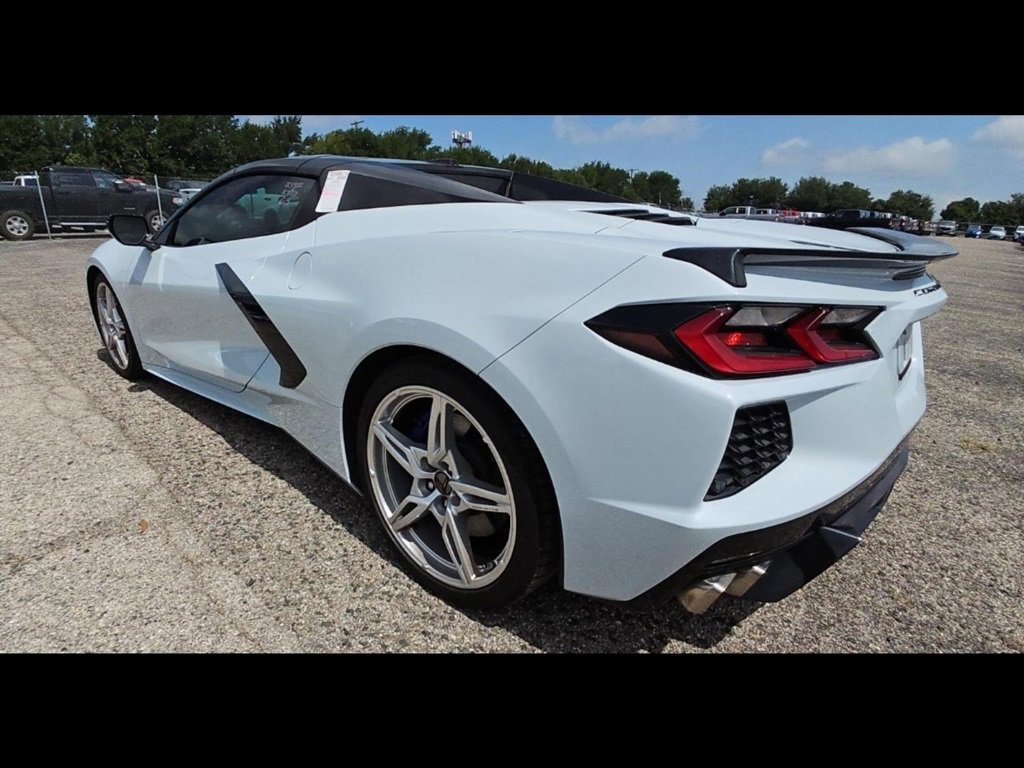 2022 Chevrolet Corvette Stingray 2LT photo 4