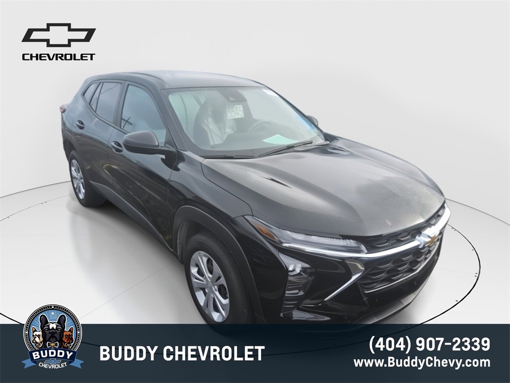 2025 Chevrolet Trax LS's photo