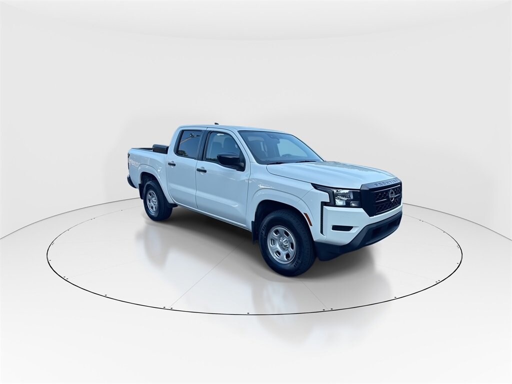2022 Nissan Frontier S photo 2