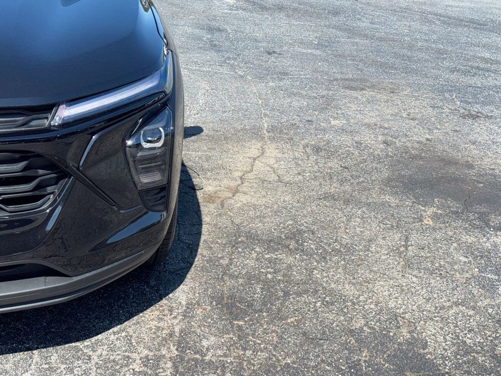 2026 Chevrolet Trax LT - Photo 10