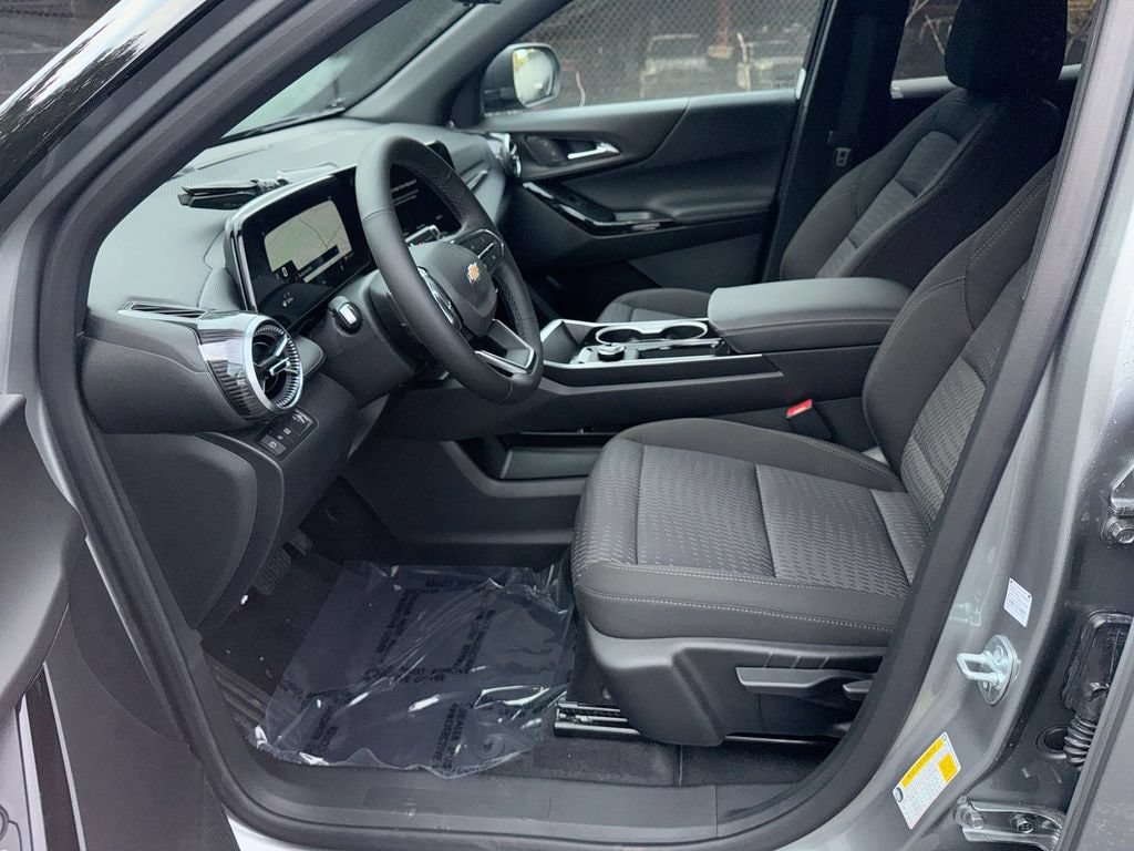 2027 Chevrolet Equinox LT - Photo 13