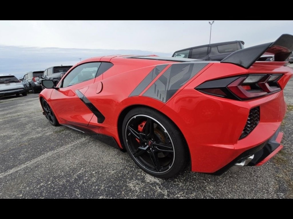 2023 Chevrolet Corvette Stingray 2LT photo 3