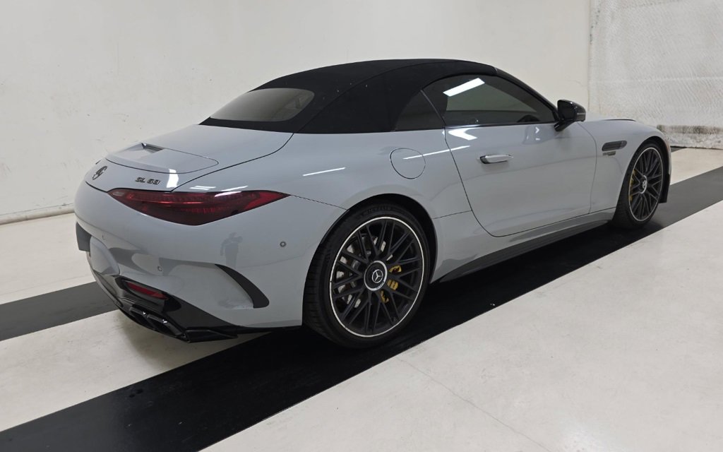 2022 Mercedes Benz SL AMG 63 photo 3