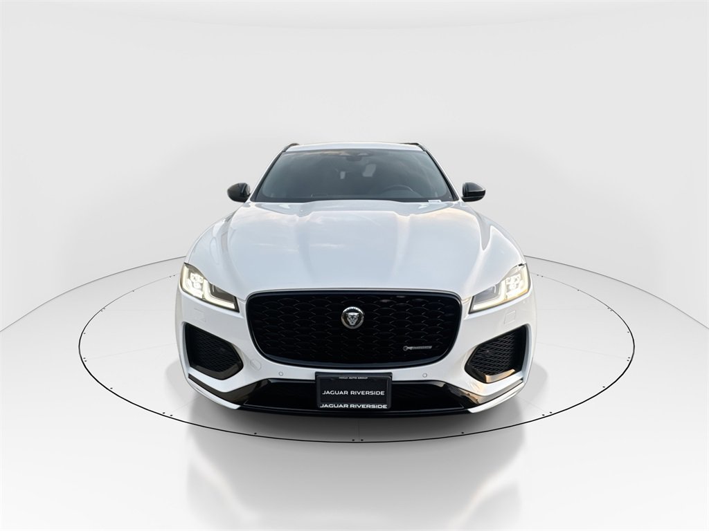 2024 Jaguar F-PACE R-Dynamic S photo 3