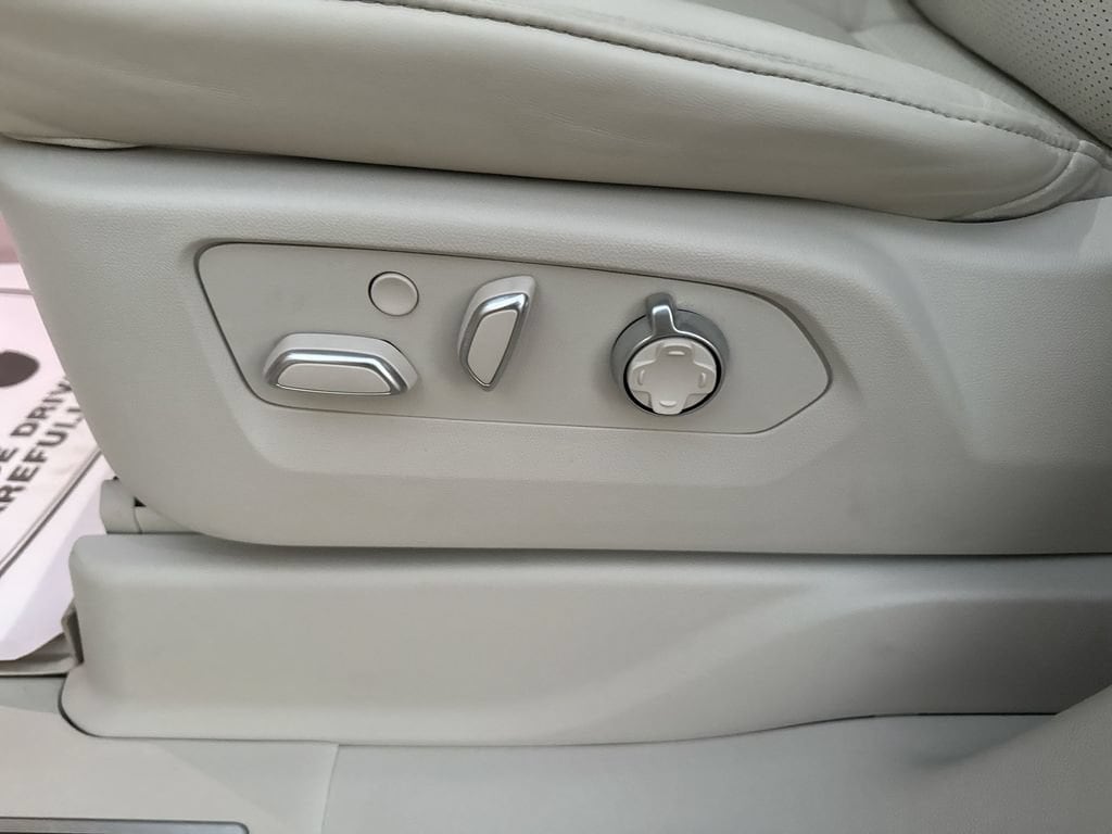 2025 Cadillac Escalade Premium Luxury Platinum - Photo 14
