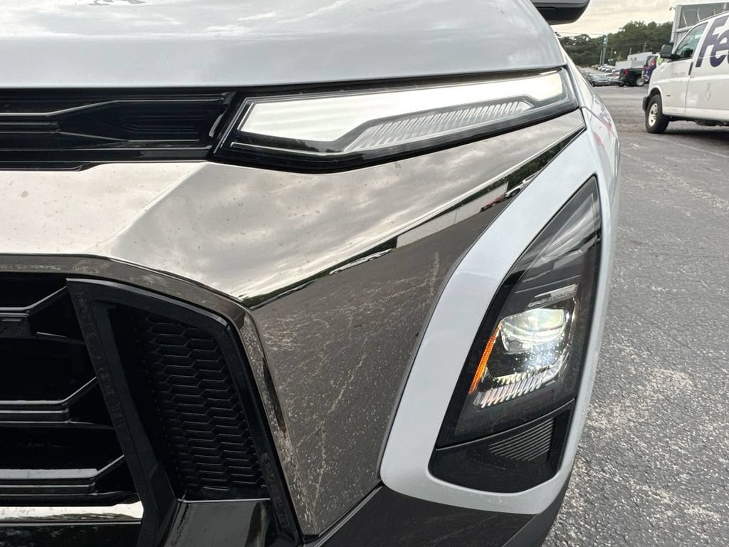 2027 Chevrolet Equinox ACTIV - Photo 10