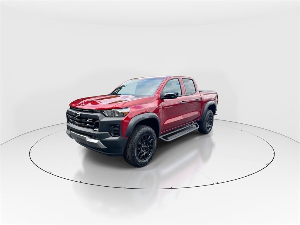 2026 Chevrolet Colorado Trail Boss photo 3
