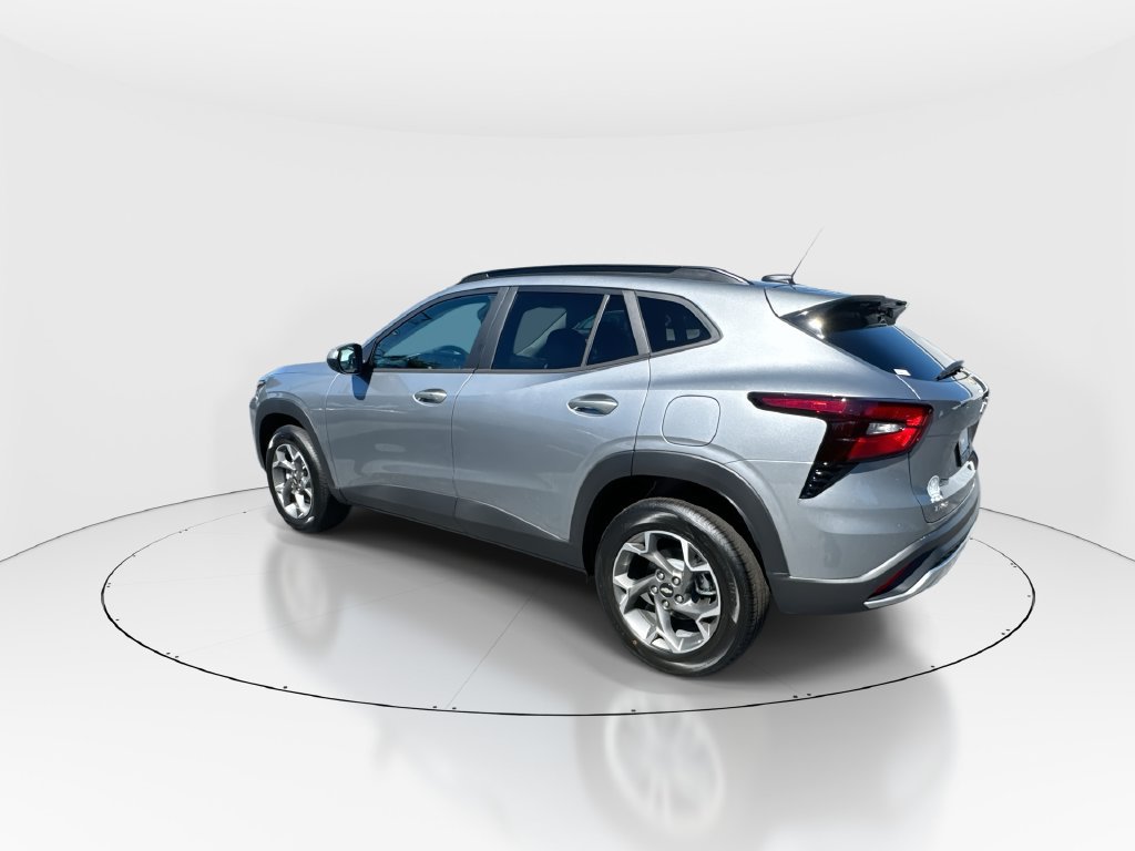 2026 Chevrolet Trax LT - Photo 6