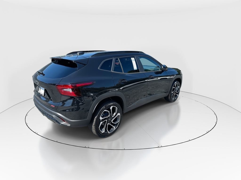 2026 Chevrolet Trax RS - Photo 8