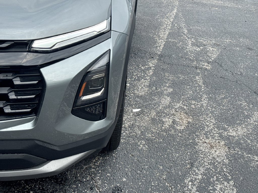 2027 Chevrolet Equinox LT - Photo 10