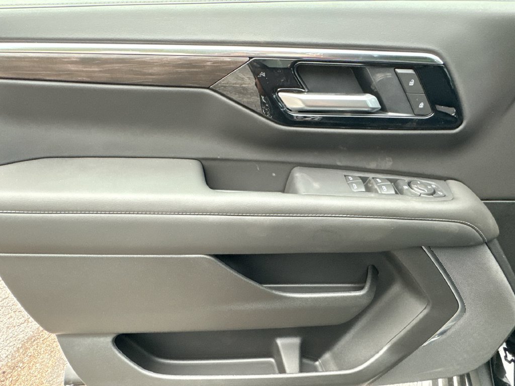 2026 Chevrolet Tahoe LS - Photo 15