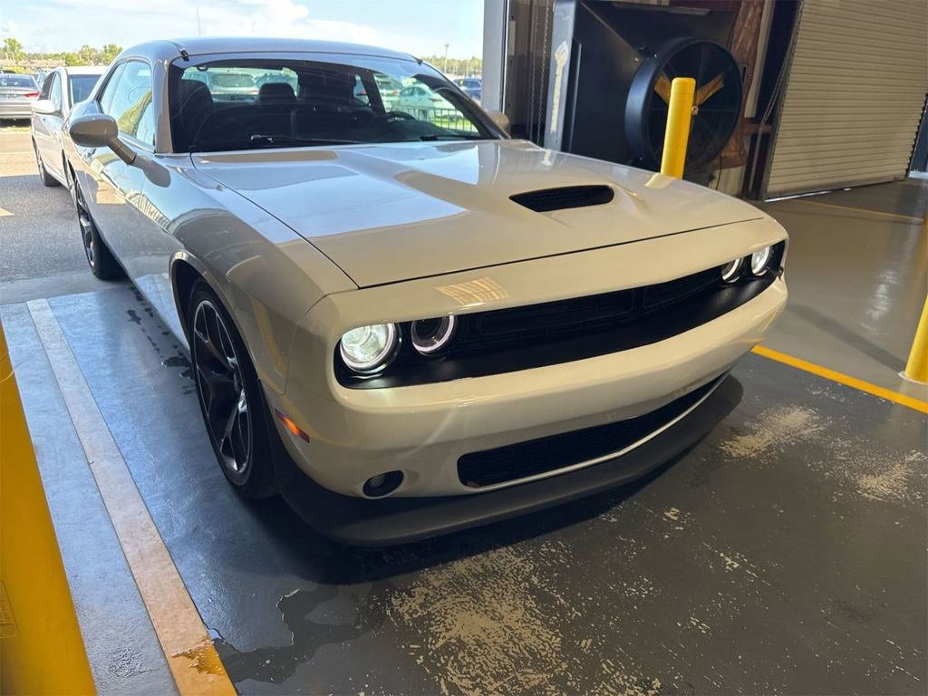 2019 Dodge Challenger GT photo 2