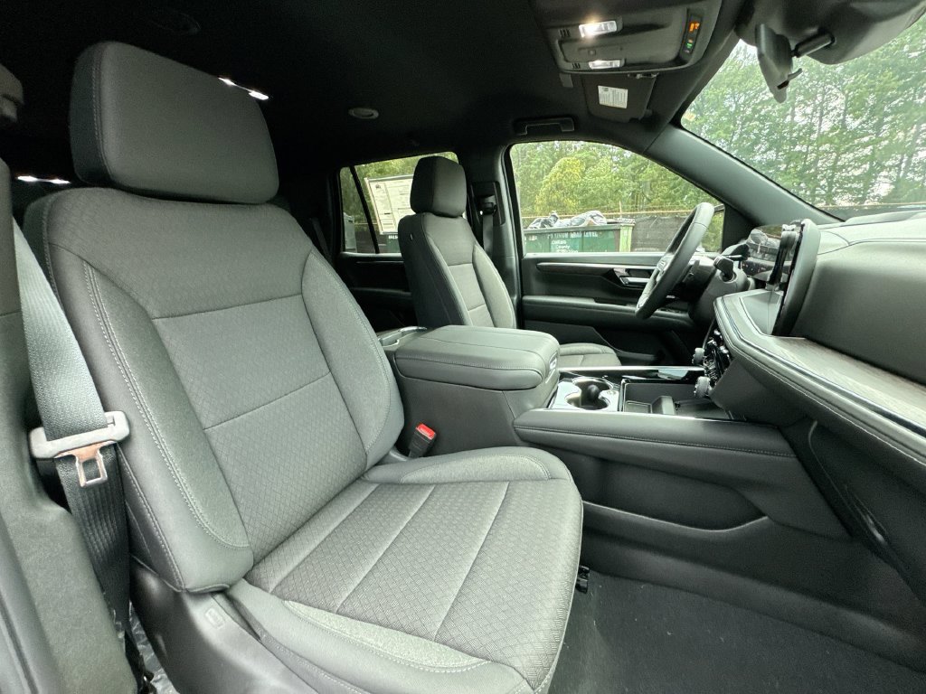 2026 Chevrolet Tahoe LS - Photo 32