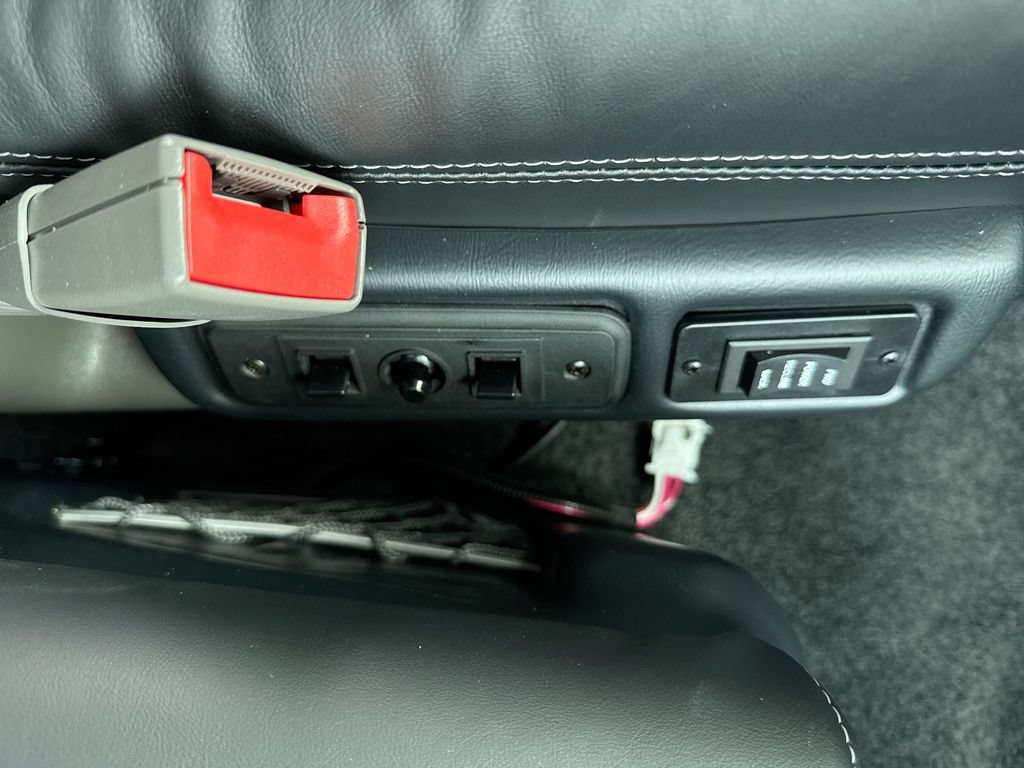 2026 Chevrolet Express Cargo Work Van - Photo 14