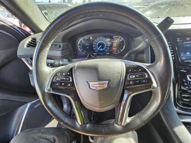 2020 Cadillac Escalade ESV Platinum photo 2