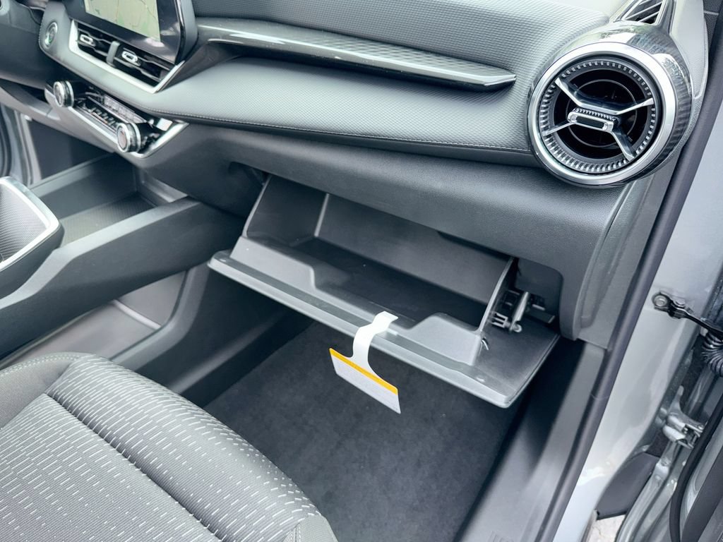 2027 Chevrolet Equinox LT - Photo 36