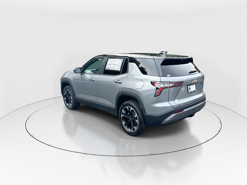 2027 Chevrolet Equinox LT - Photo 6