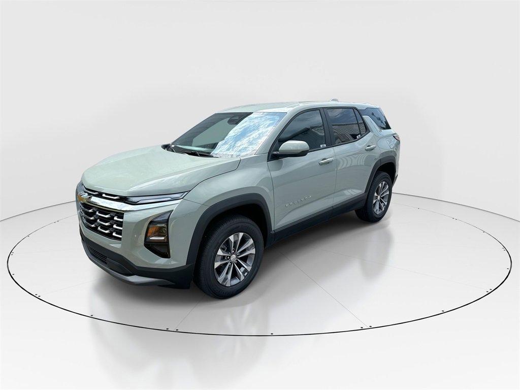 2026 Chevrolet Equinox LT photo 4