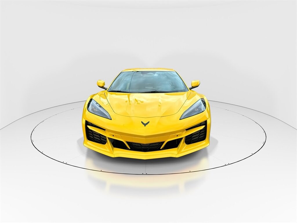2025 Chevrolet Corvette E-Ray 2LZ photo 3