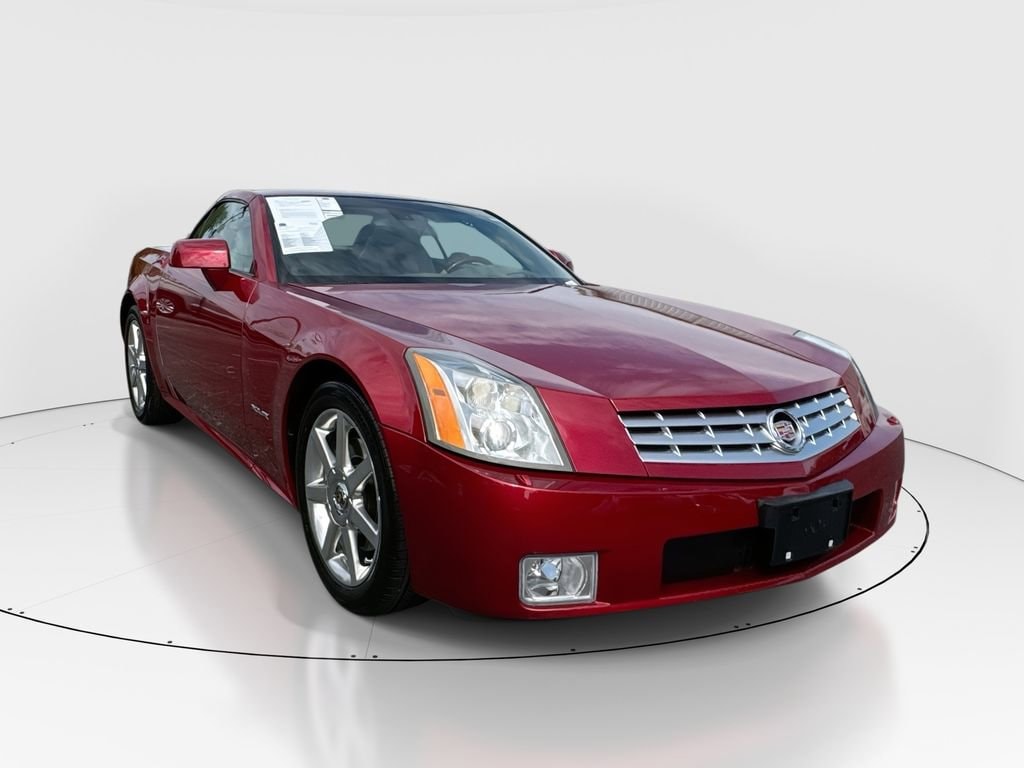 2005 Cadillac XLR V8 Roadster's photo