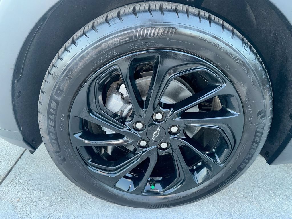 2027 Chevrolet Bolt RS - Photo 12