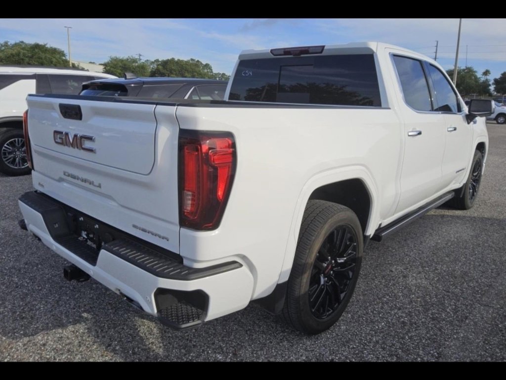 2024 Gmc Sierra 1500 Denali photo 2