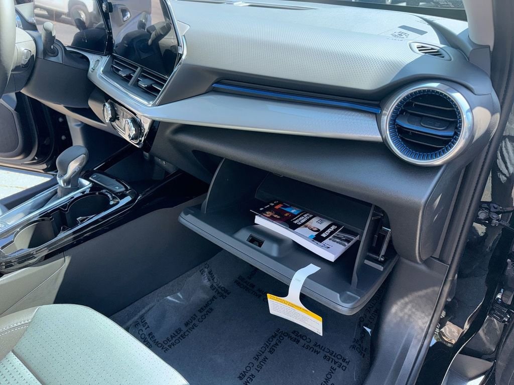 2026 Chevrolet Trax LT - Photo 36