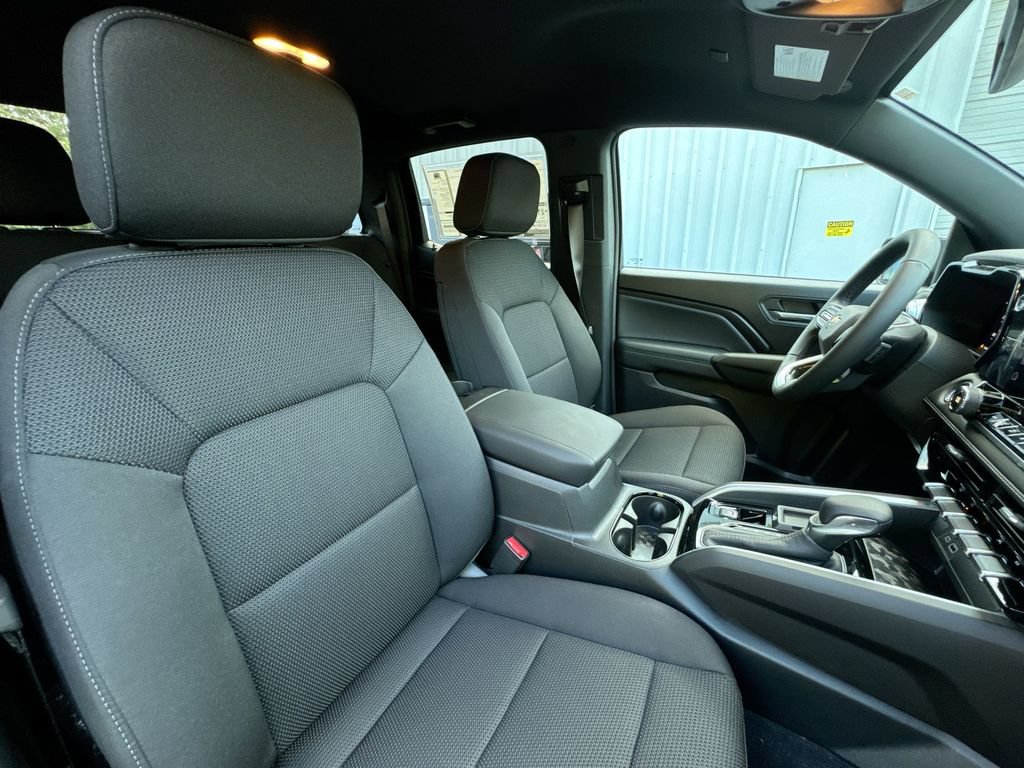 2026 Chevrolet Colorado LT - Photo 31