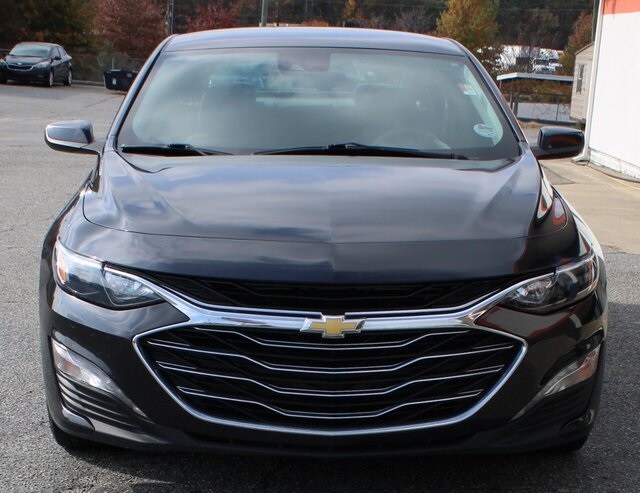 2023 Chevrolet Malibu 1LT photo 2