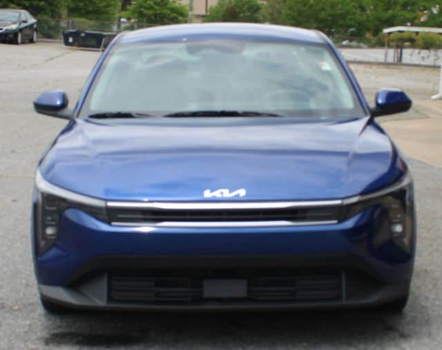 2025 Kia K4 LXS - Photo 3