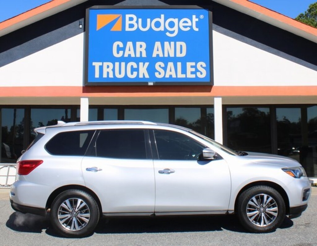 Used 2020 Nissan Pathfinder SV SUV