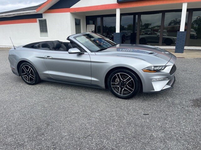 2023 Ford Mustang EcoBoost Premium Convertible photo 3